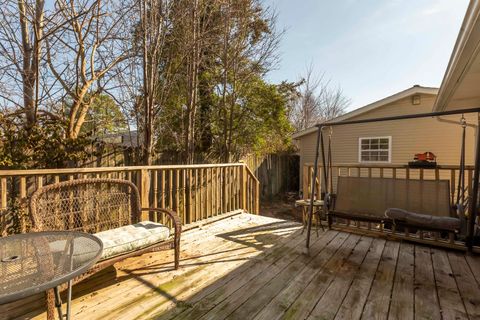 Tiny photo for 1002 E Main Street, WestFrank, IL 62896 (MLS # 100000043)