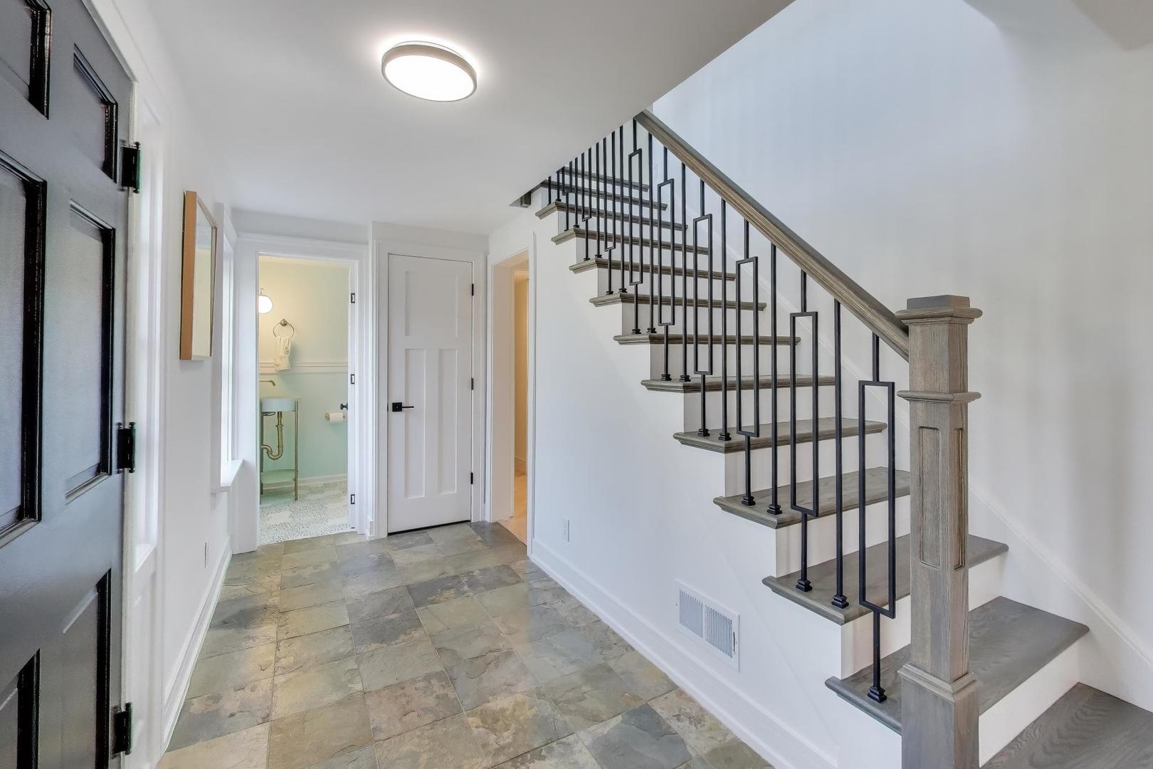 407 La Fox River Drive