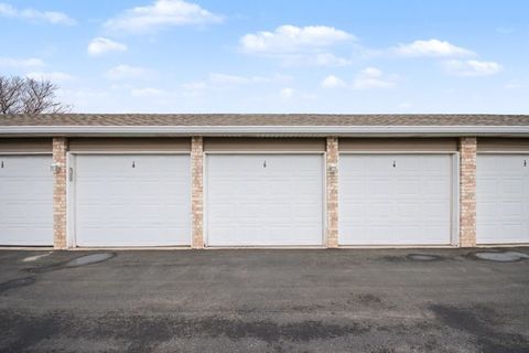 Tiny photo for 16032 Crystal Creek Drive #2B, Orland Park, IL 60462 (MLS # 12570445)