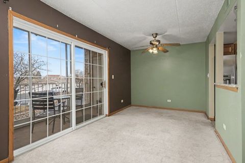 Tiny photo for 16032 Crystal Creek Drive #2B, Orland Park, IL 60462 (MLS # 12570445)