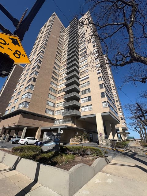 Photo of 6301 N Sheridan Road #9M, Chicago, IL 60660 (MLS # 12609379)