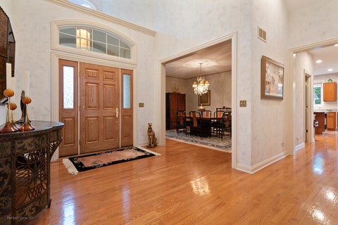 Tiny photo for 6650 White Pine Way, Libertyville, IL 60048 (MLS # 12668323)