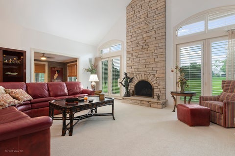 Tiny photo for 6650 White Pine Way, Libertyville, IL 60048 (MLS # 12668323)