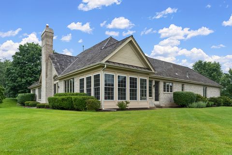 Tiny photo for 6650 White Pine Way, Libertyville, IL 60048 (MLS # 12668323)
