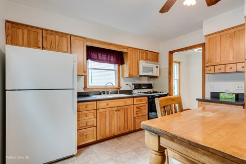 Tiny photo for 133 N Ridgemoor Avenue, Mundelein, IL 60060 (MLS # 12754333)