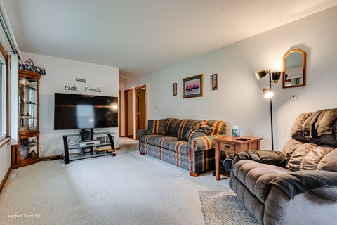 Tiny photo for 133 N Ridgemoor Avenue, Mundelein, IL 60060 (MLS # 12754333)