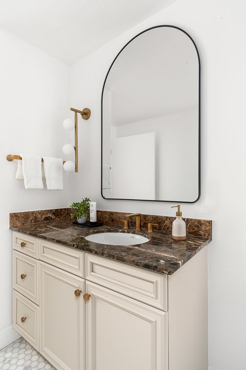 Tiny photo for 130 N Garland Court #3403, Chicago, IL 60602 (MLS # 12589745)