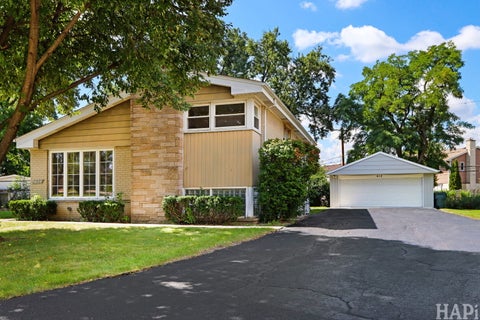 Tiny photo for 412 Warren Road, Glenview, IL 60025 (MLS # 12727342)