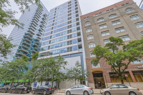 Photo of 1345 S Wabash Avenue #812, Chicago, IL 60605 (MLS # 12769565)
