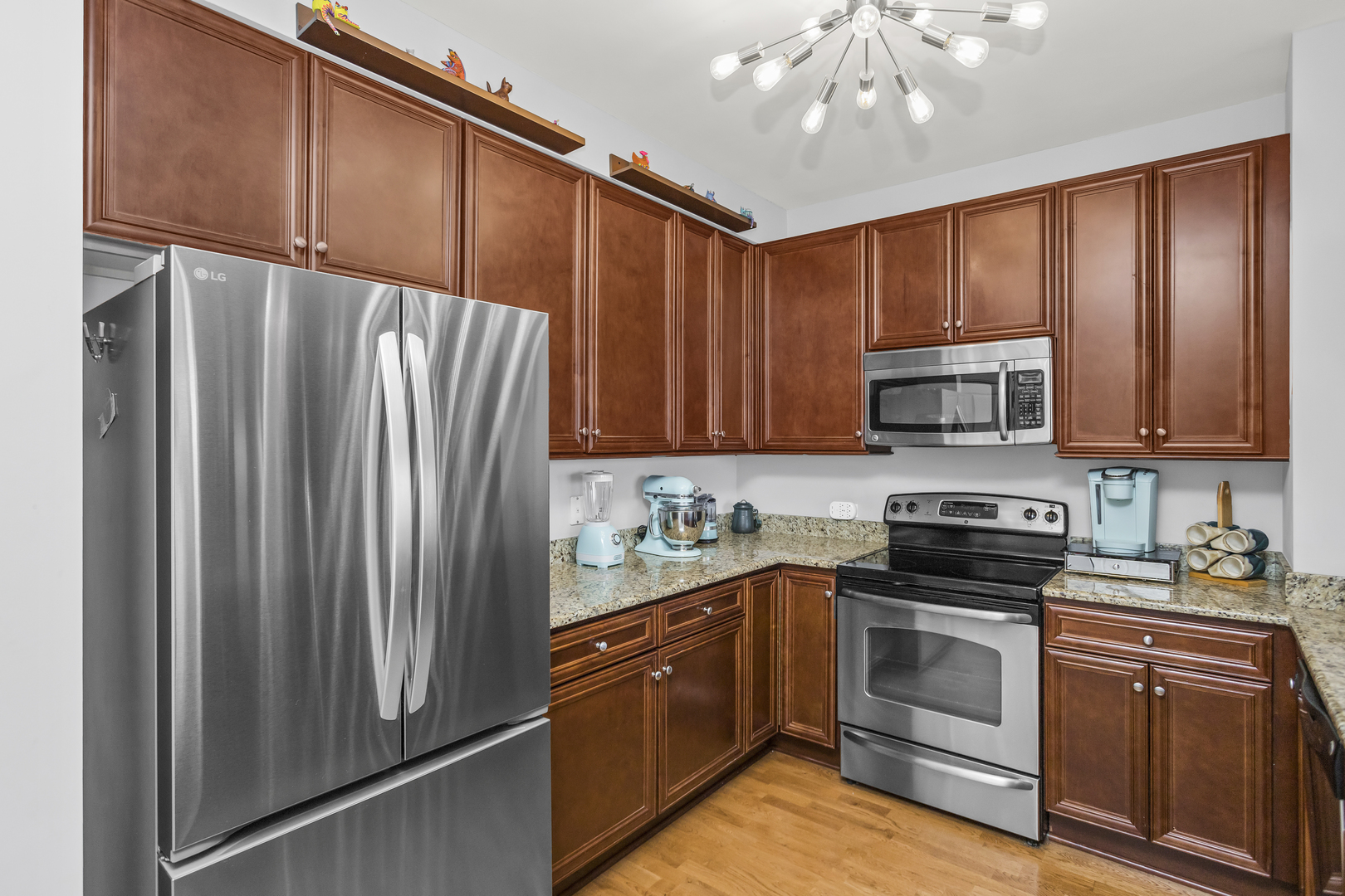 100 E 14th Street 2702