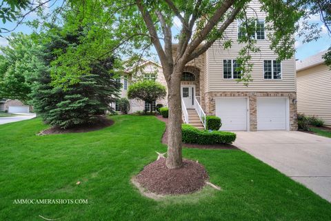 Tiny photo for 740 Manor Hill Place, Sugar Grove, IL 60554 (MLS # 12599053)