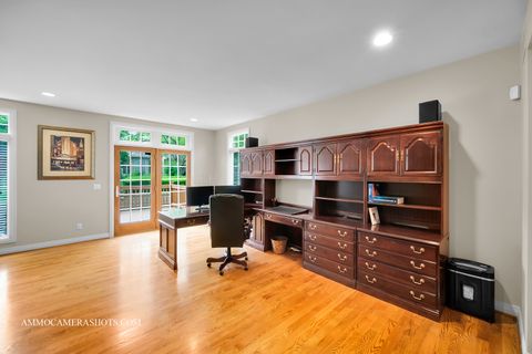 Tiny photo for 740 Manor Hill Place, Sugar Grove, IL 60554 (MLS # 12599053)