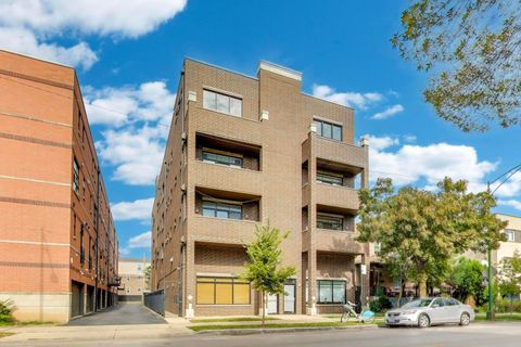 Tiny photo for 2224 W Touhy Avenue #3N, Chicago, IL 60645 (MLS # 12511315)