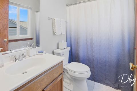 Tiny photo for 7 E Dahlia Lane, Round Lake Beach, IL 60073 (MLS # 12557269)