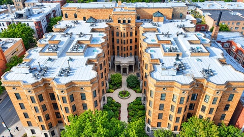 Tiny photo for 550 W Surf Street #117, Chicago, IL 60657 (MLS # 12727747)