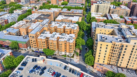 Tiny photo for 550 W Surf Street #117, Chicago, IL 60657 (MLS # 12727747)
