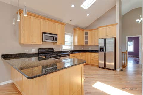 Tiny photo for 2540 Hessing Street, River Grove, IL 60171 (MLS # 12692473)