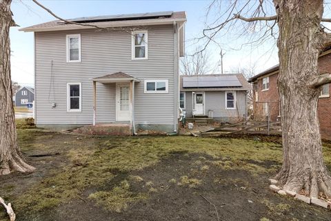 Tiny photo for 1404 Benton Street, Rockford, IL 61107 (MLS # 12589668)