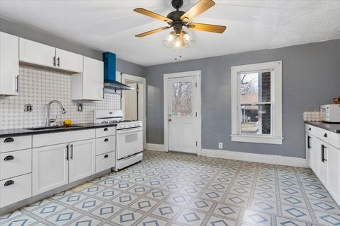 Tiny photo for 1404 Benton Street, Rockford, IL 61107 (MLS # 12589668)