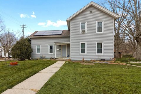 Photo of 1404 Benton Street, Rockford, IL 61107 (MLS # 12589668)