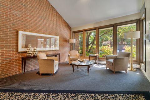 Tiny photo for 22 Park Lane #203, Park Ridge, IL 60068 (MLS # 12503240)
