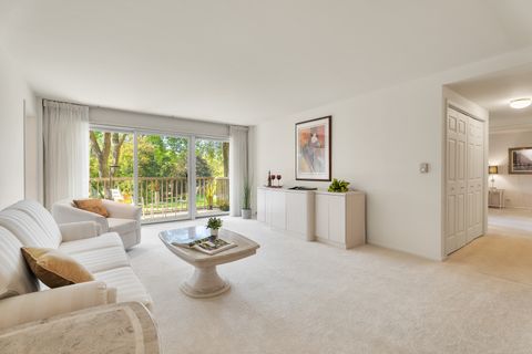 Tiny photo for 22 Park Lane #203, Park Ridge, IL 60068 (MLS # 12503240)