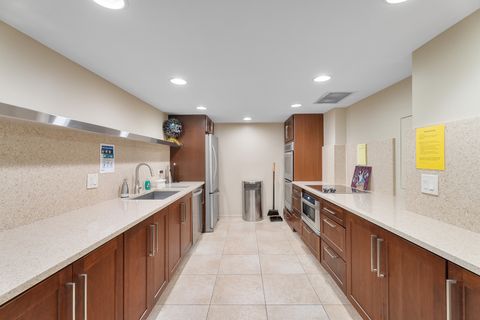 Tiny photo for 22 Park Lane #203, Park Ridge, IL 60068 (MLS # 12503240)