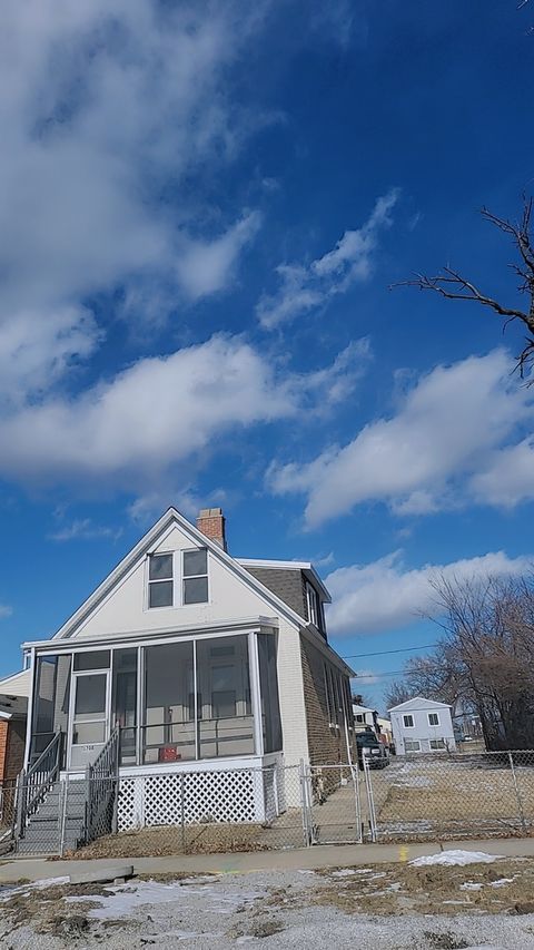 1708 W Steuben Street Chicago IL 60643