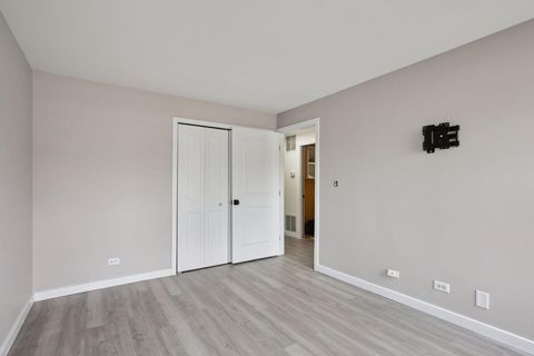 Tiny photo for 323 Sheffield Court #5, Roselle, IL 60172 (MLS # 12589928)