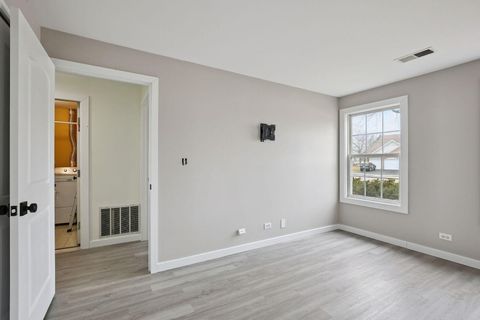 Tiny photo for 323 Sheffield Court #5, Roselle, IL 60172 (MLS # 12589928)