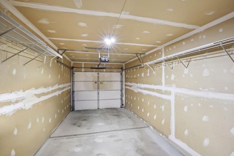 Tiny photo for 323 Sheffield Court #5, Roselle, IL 60172 (MLS # 12589928)