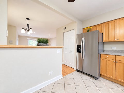 Tiny photo for 9374 Bay Colony Drive #2S, Des Plaines, IL 60016 (MLS # 12764520)