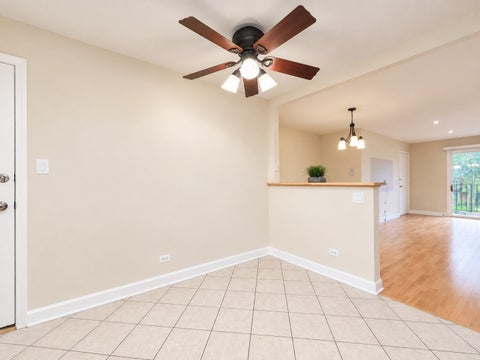 Tiny photo for 9374 Bay Colony Drive #2S, Des Plaines, IL 60016 (MLS # 12764520)
