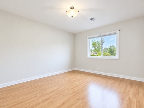 Tiny photo for 9374 Bay Colony Drive #2S, Des Plaines, IL 60016 (MLS # 12764520)