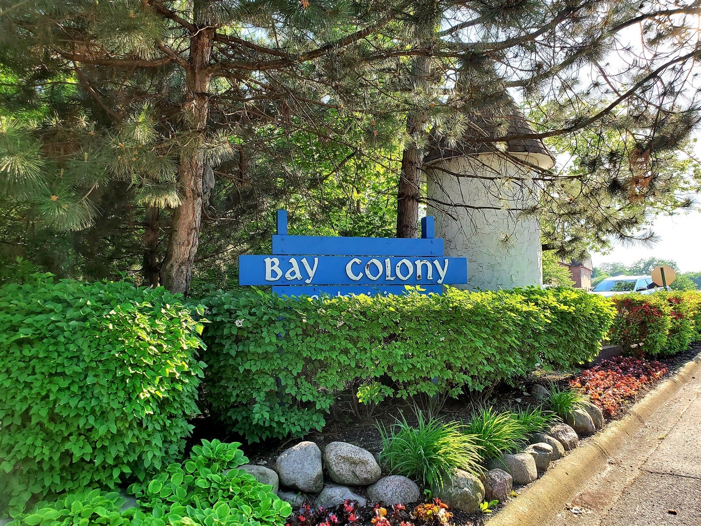 9374 Bay Colony Drive 2S