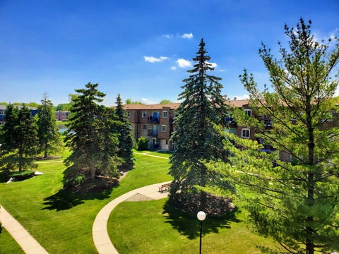 Tiny photo for 9374 Bay Colony Drive #2S, Des Plaines, IL 60016 (MLS # 12764520)