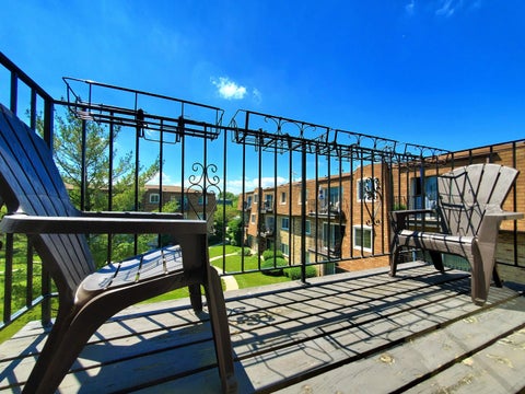 Tiny photo for 9374 Bay Colony Drive #2S, Des Plaines, IL 60016 (MLS # 12764520)