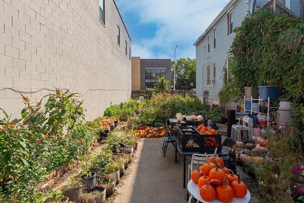 2050 W Grand Avenue