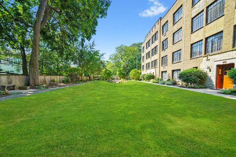 Tiny photo for 734 Noyes Street #02, Evanston, IL 60201 (MLS # 12443247)