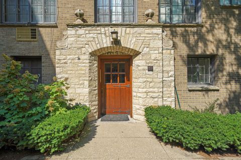 Tiny photo for 734 Noyes Street #02, Evanston, IL 60201 (MLS # 12443247)