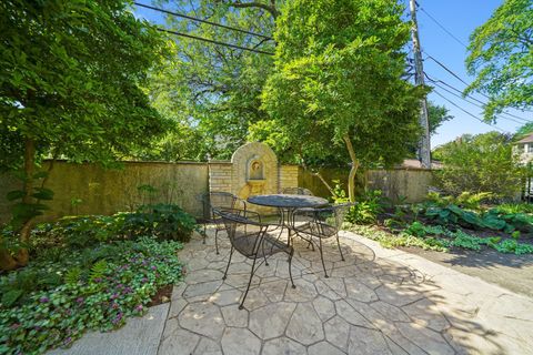 Tiny photo for 734 Noyes Street #02, Evanston, IL 60201 (MLS # 12443247)