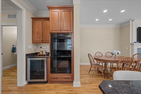 Tiny photo for 301 Brownstone Drive, St. Charles, IL 60174 (MLS # 12734864)