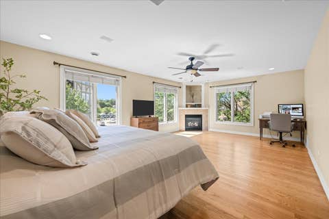 Tiny photo for 301 Brownstone Drive, St. Charles, IL 60174 (MLS # 12734864)