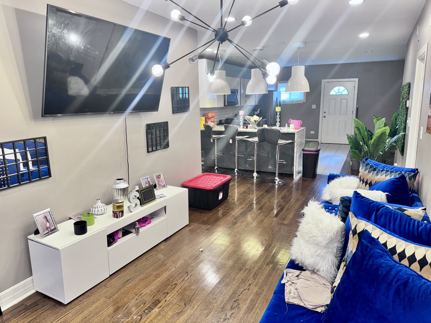 15128 Marshfield Avenue