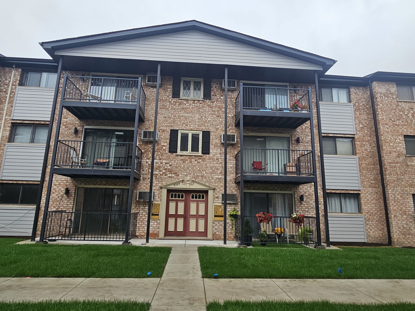 5349 N Delphia Avenue 150