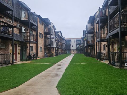 5349 N Delphia Avenue 150 Chicago IL 60656