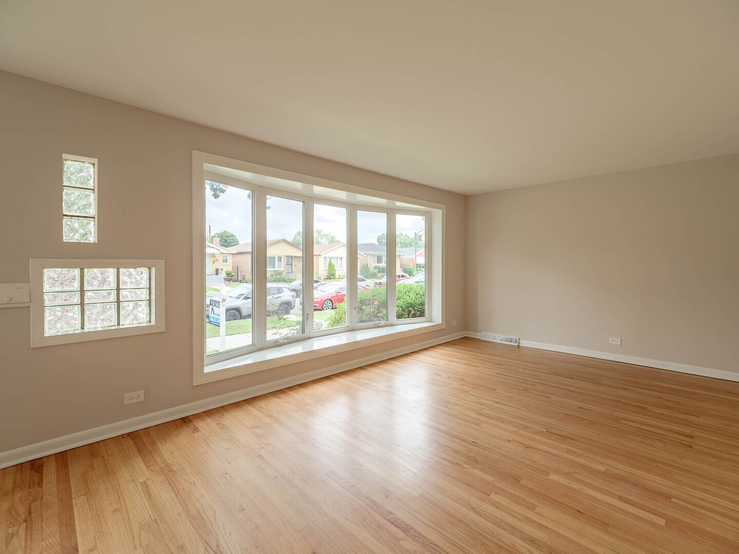 4730 S Lawler Avenue