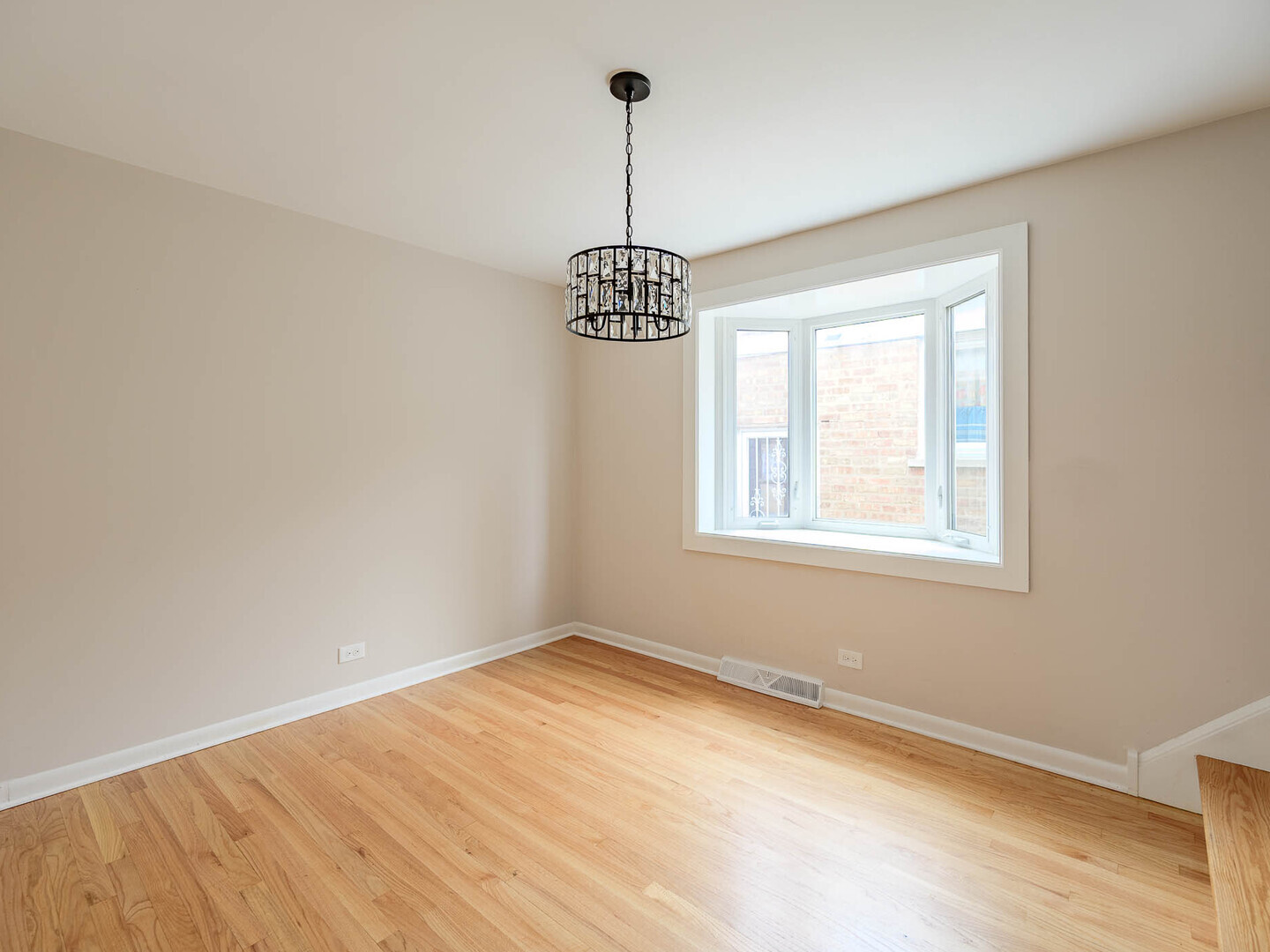 4730 S Lawler Avenue
