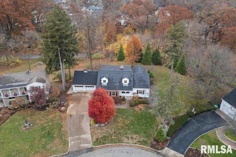 Tiny photo for 777 25TH Avenue Court, Moline, IL 61265 (MLS # QC4269536)