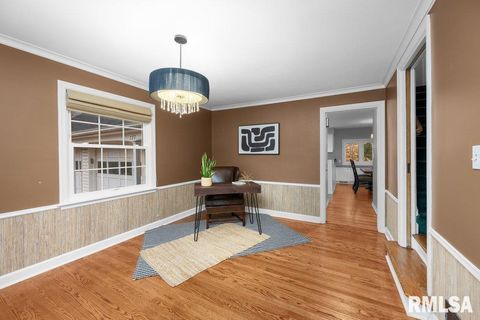 Tiny photo for 777 25TH Avenue Court, Moline, IL 61265 (MLS # QC4269536)